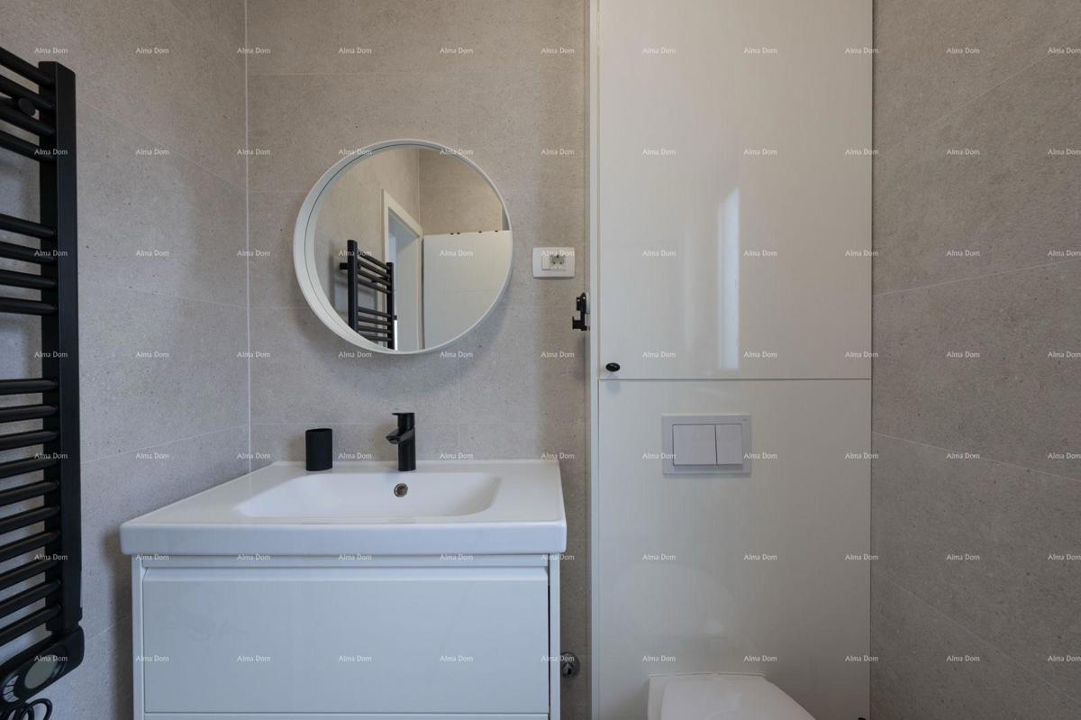 Prodaja novoizgrajene, moderno opremljene hiše s bazenom, Rakalj!