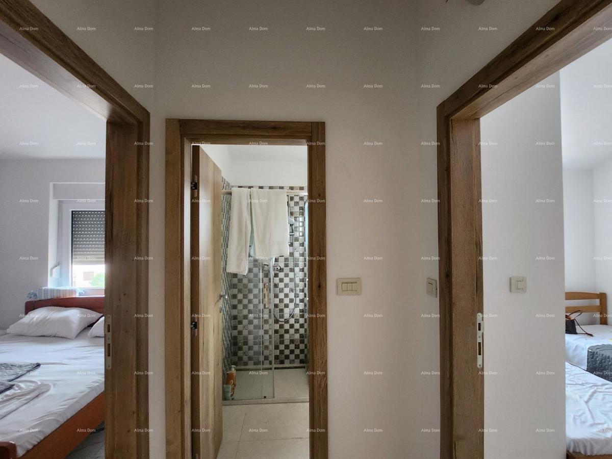 Peščena uvala, prva vrsta do morja. Apartma s pogledom na morje.