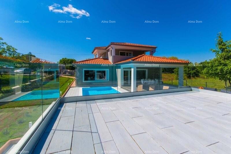 Samostojna hiša v okolici Labina.