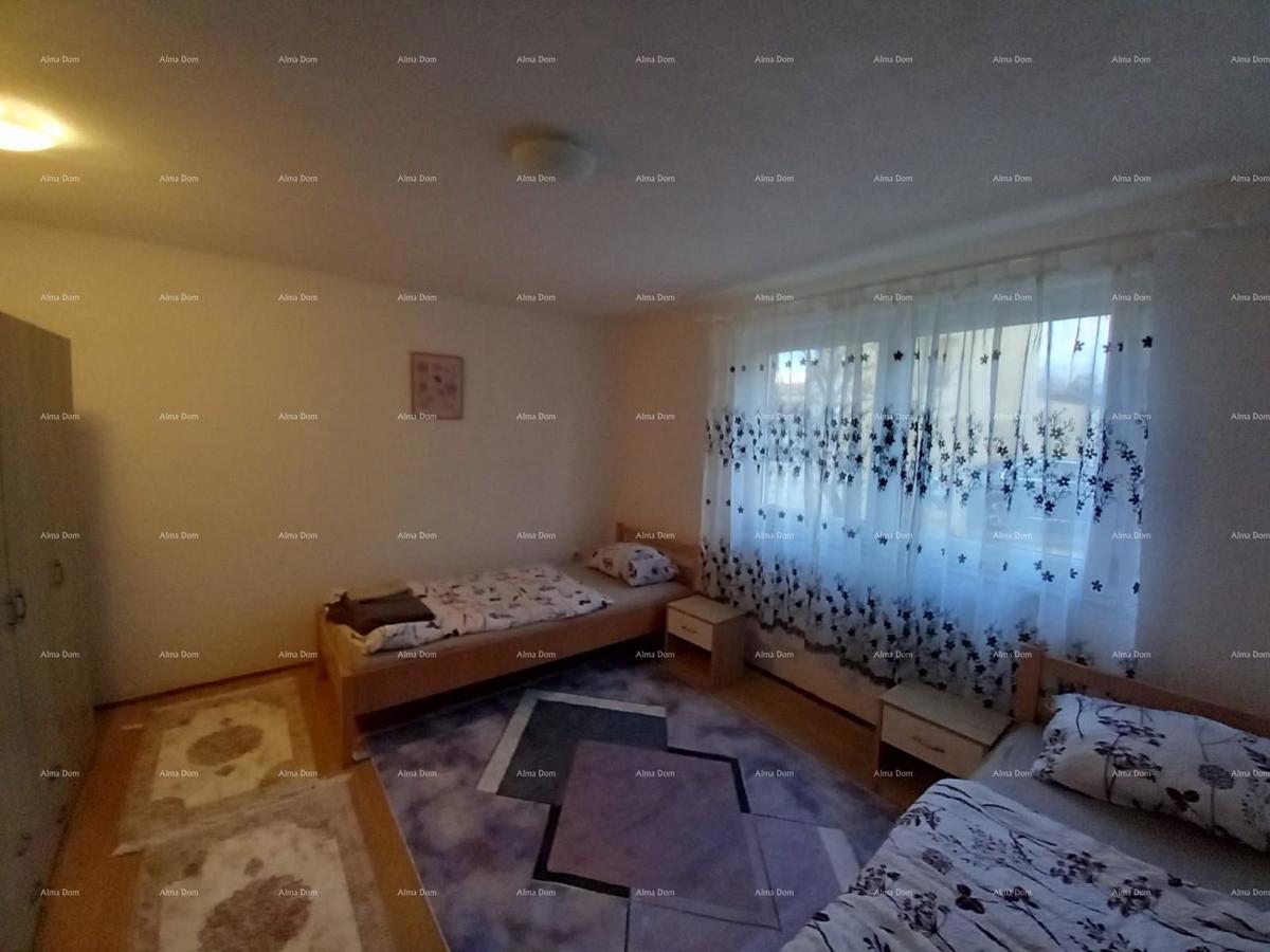 Prodaja hiše z dvema ločenima stanovanjem, Šišan!