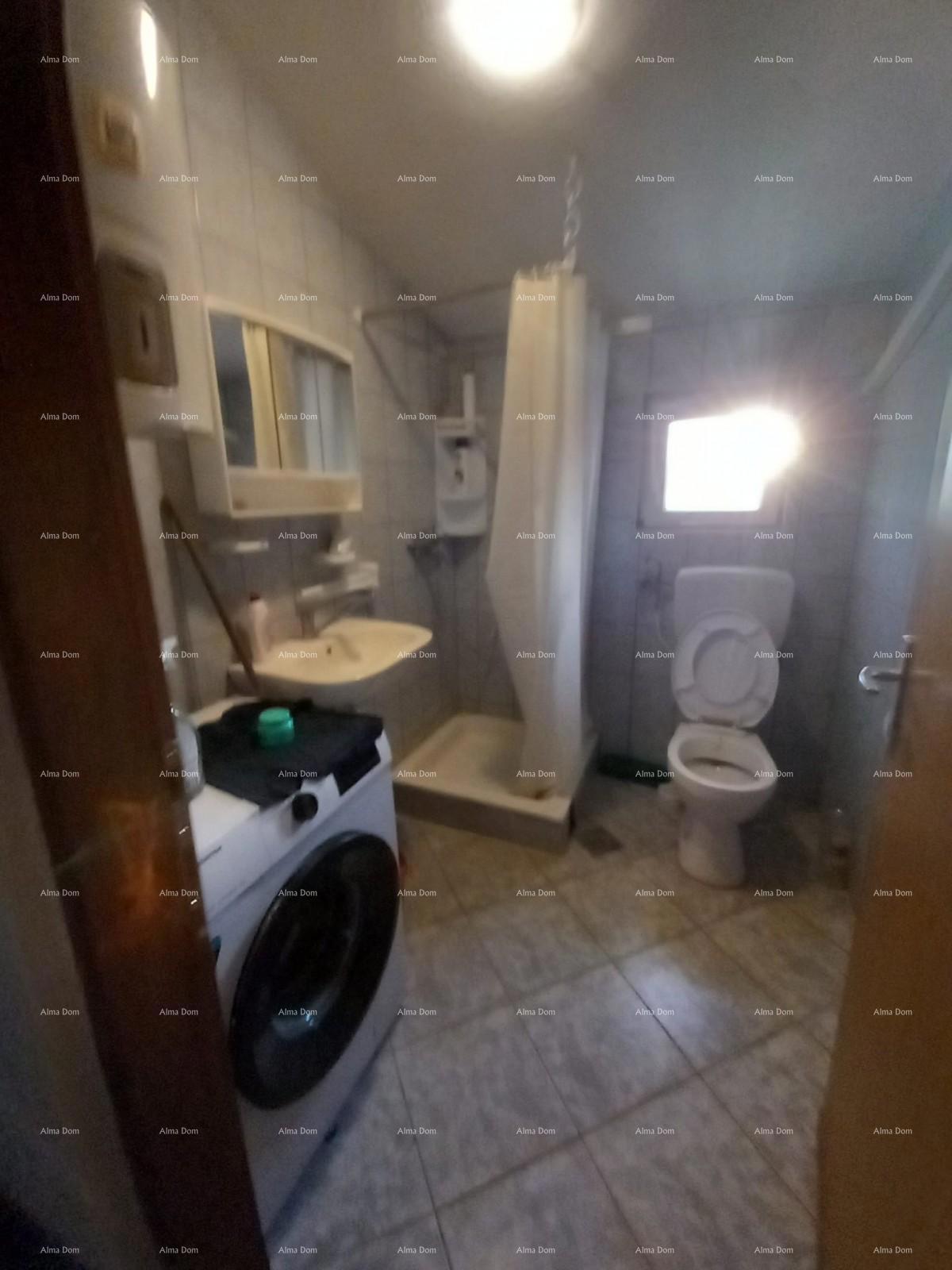 Prodaja hiše z dvema ločenima stanovanjem, Šišan!