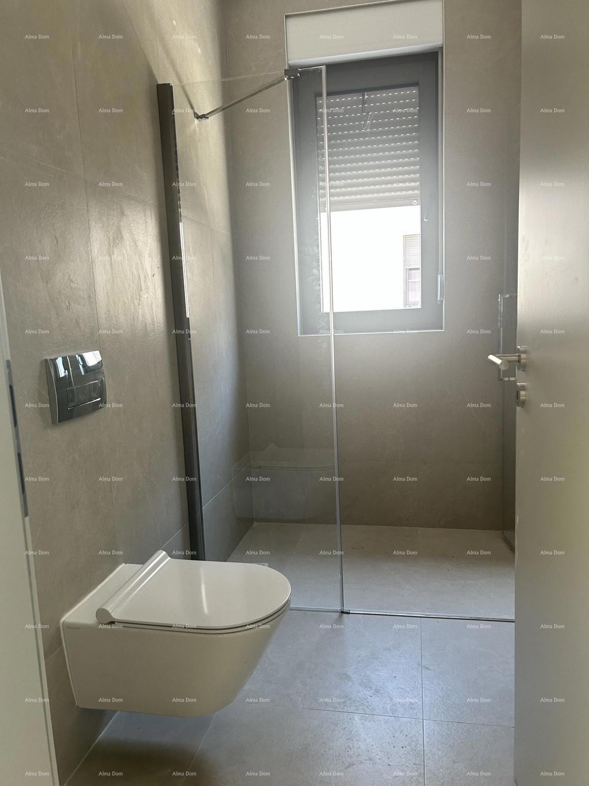 Novi, moderni stanovanjski kompleks, Rovinj! Dvonadstropno stanovanje s parkirnim in garažnim mestom!
