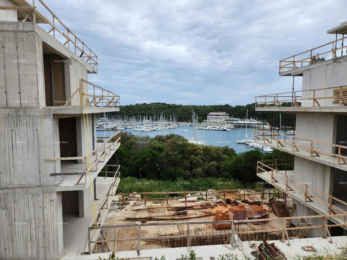 Prodaja modernih stanov v ekskluzivni stavbi s pogledom na marino, Pula!