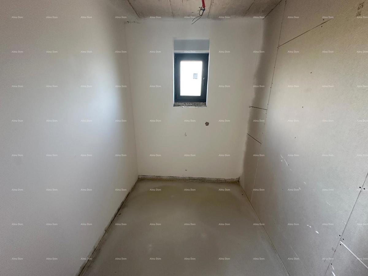 Prodaja stan/penthouse v novogradnji z veliko teraso, Štinjan!