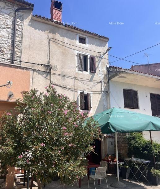 Na prodaju kamena kuća za obnovo – okolica Buja