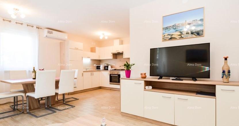 Samostojna hiša, blizu Vodnjana.