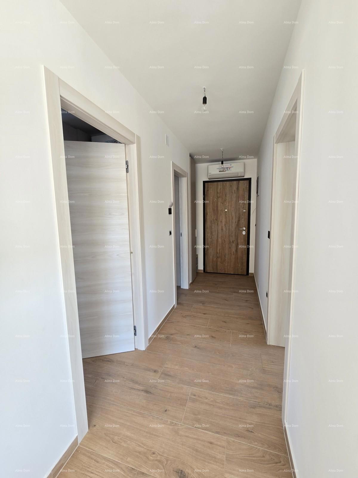 Elegantna stan s dvorištem in bazenom v bližini centra Pule!