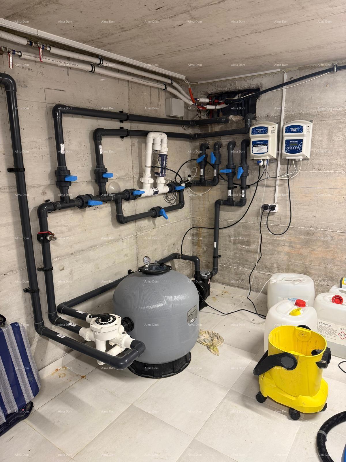 Prodaja - Čudovita, moderna vila s bazenom - pametna hiša, Fažana! Pogled na morje!