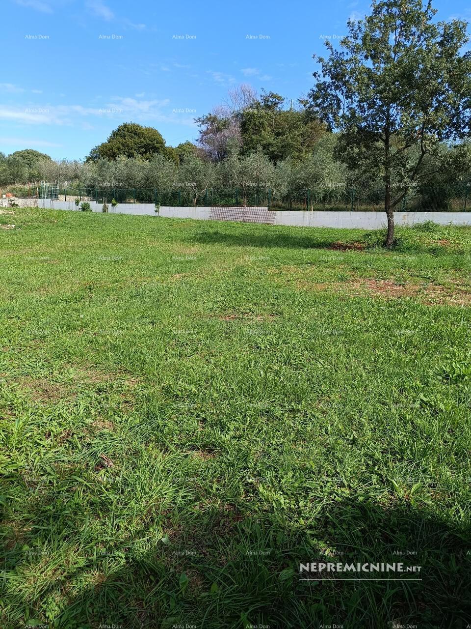 Kaštel – Gradbena parcela 800 m² s pogledom na morje