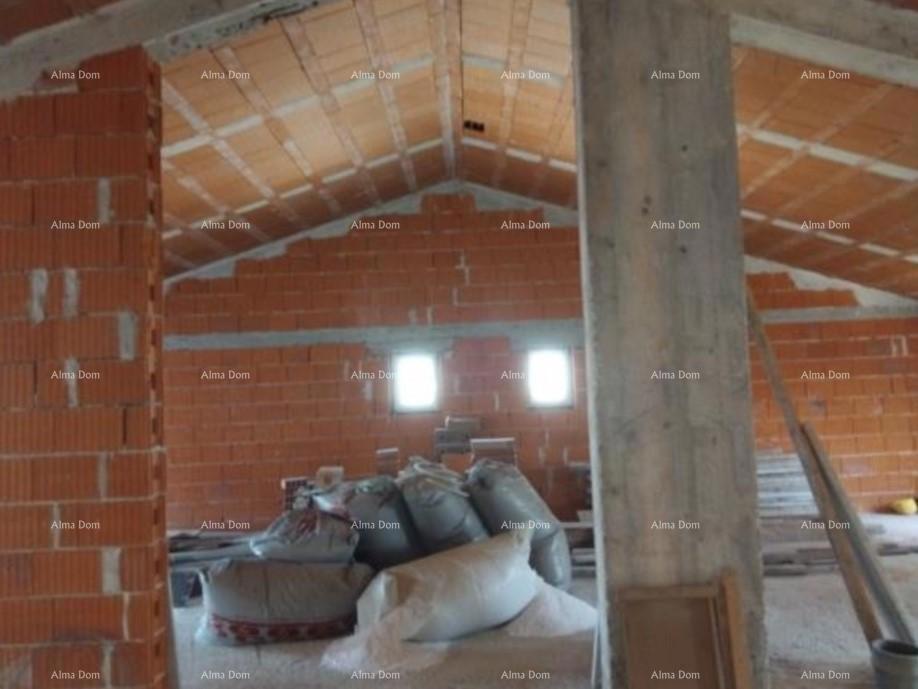 Hiša z apartmaji v Fažani