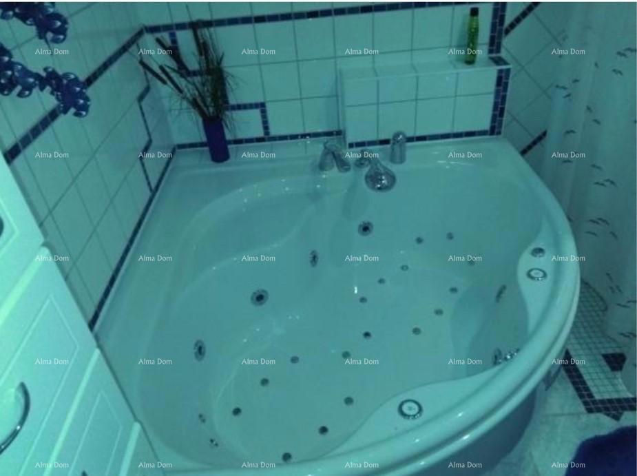 Hiša z apartmaji v Fažani