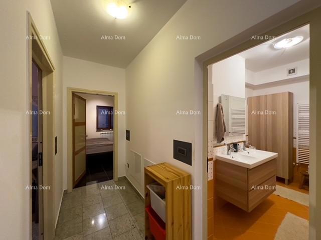 Bale: Prostorna vila s bazenom in hišo za goste