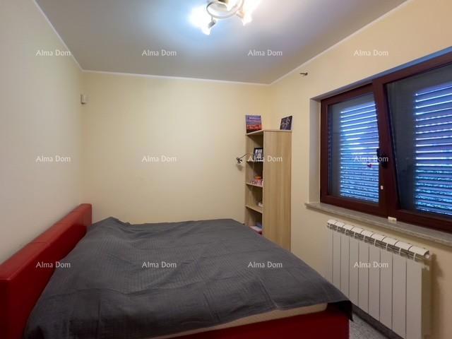 Bale: Prostorna vila s bazenom in hišo za goste