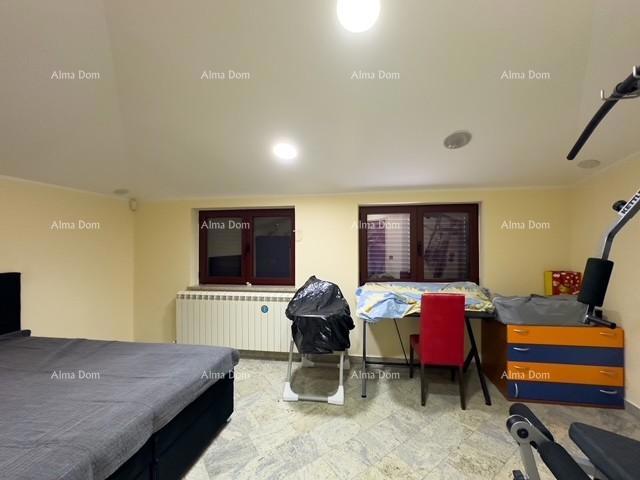 Bale: Prostorna vila s bazenom in hišo za goste