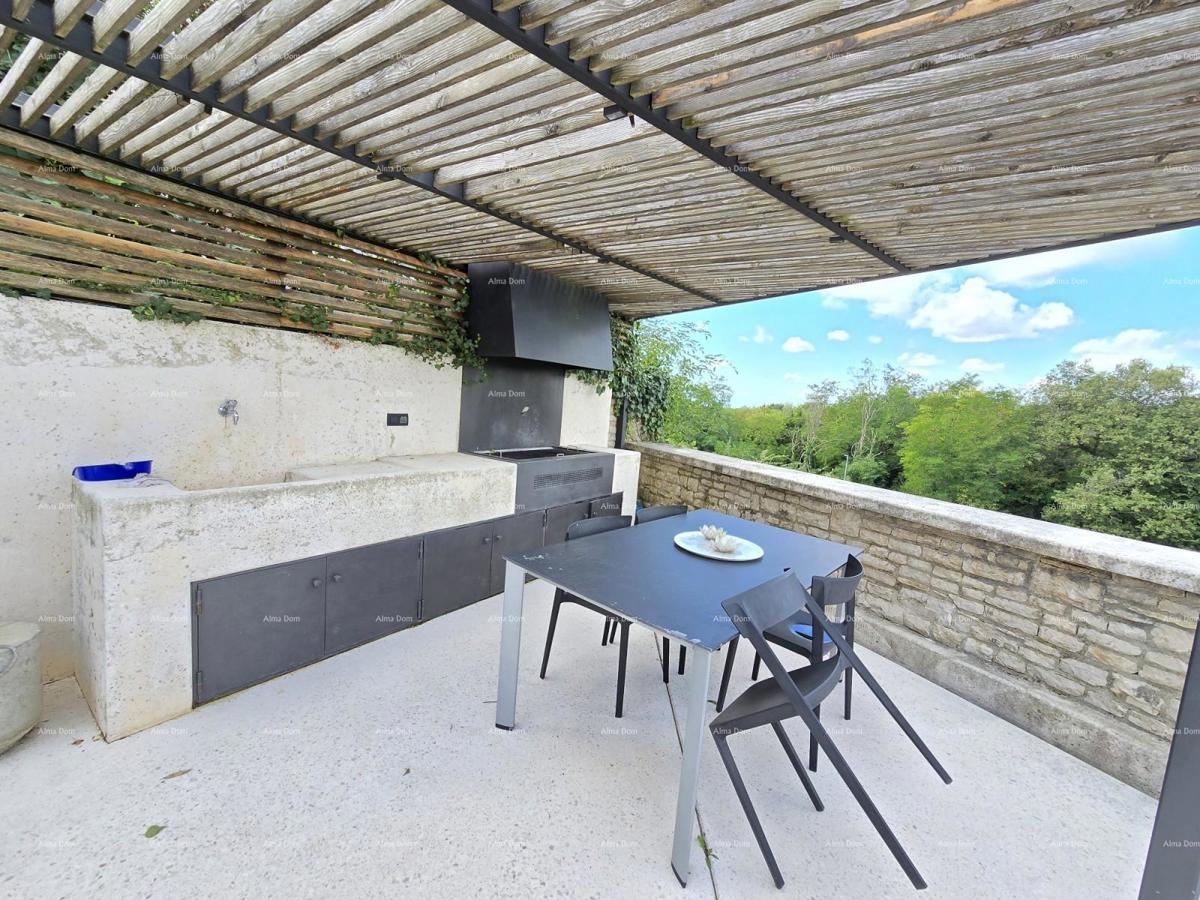 Elegantna kamena vila s bazenom in istarskim šarmom – popolna kombinacija tradicije in luksuza, Tinjan!