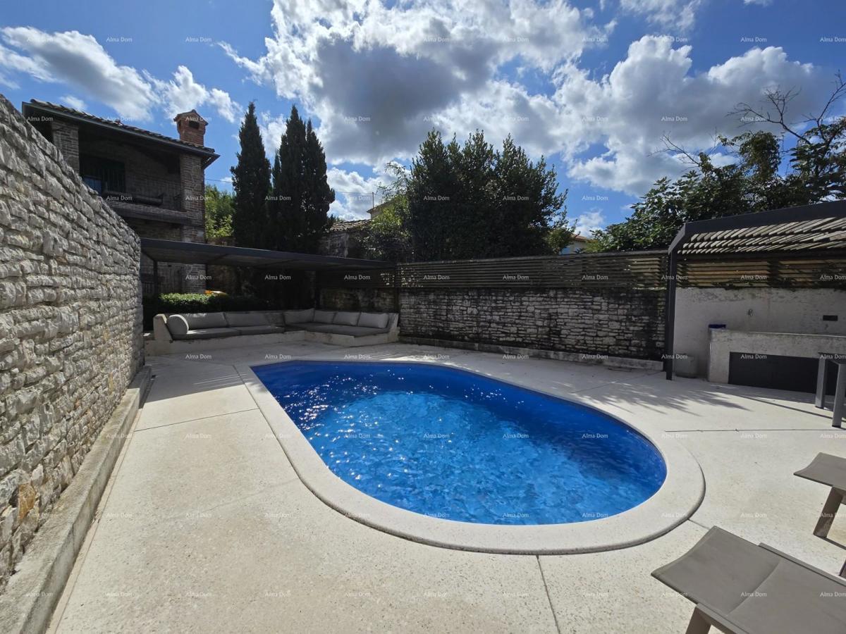 Elegantna kamena vila s bazenom in istarskim šarmom – popolna kombinacija tradicije in luksuza, Tinjan!