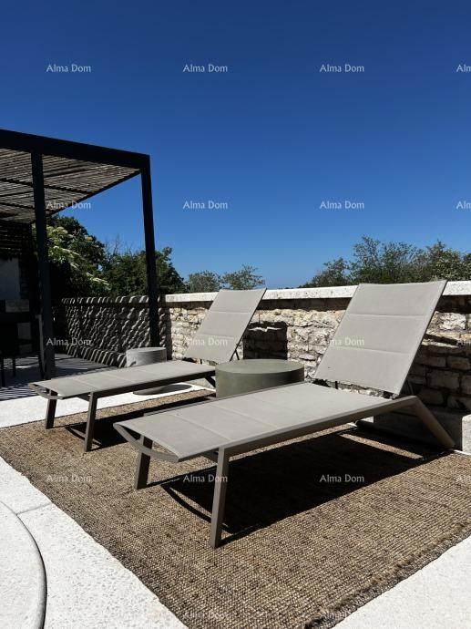 Elegantna kamena vila s bazenom in istarskim šarmom – popolna kombinacija tradicije in luksuza, Tinjan!