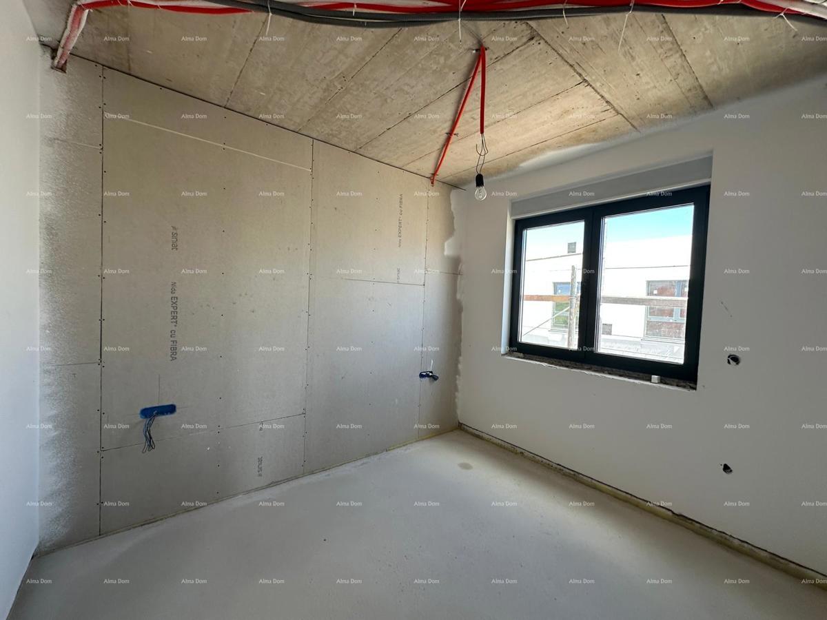 Prodaja stan/penthouse v novogradnji z veliko teraso, Štinjan!