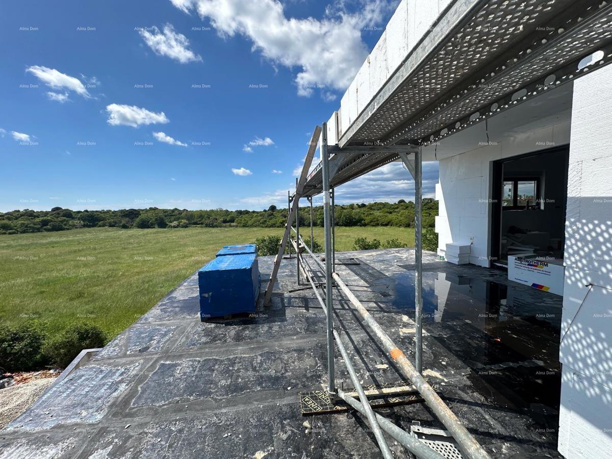 Prodaja stan/penthouse v novogradnji z veliko teraso, Štinjan!