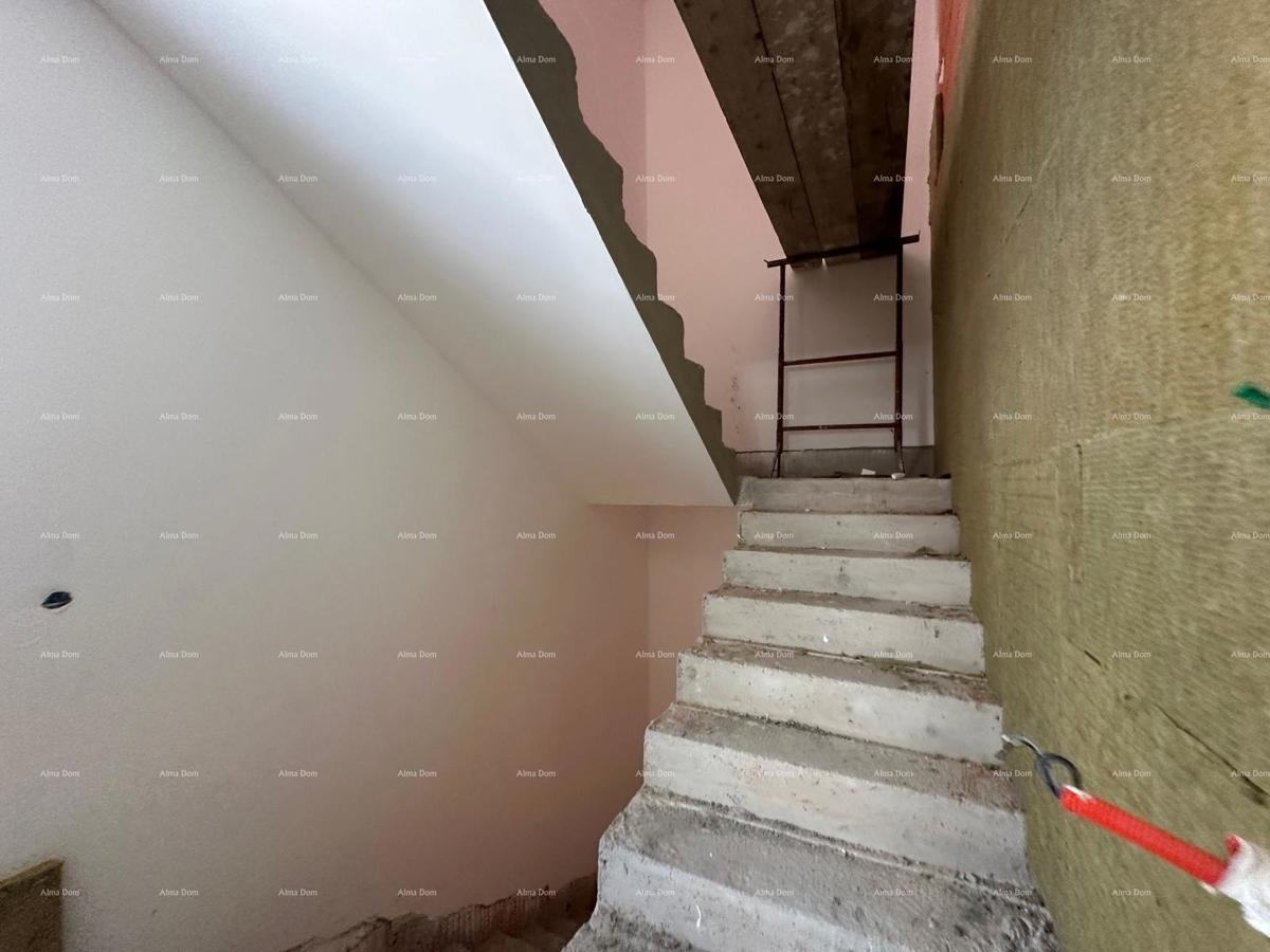 Prodaja stan/penthouse v novogradnji z veliko teraso, Štinjan!