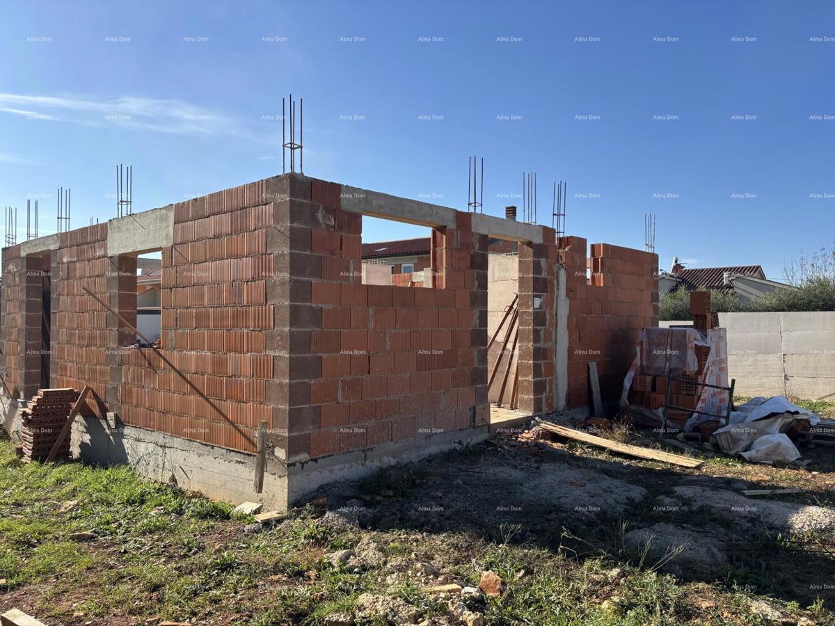 GALIŽANA - Moderna hiša naprodaj z bazenom in pogledom na morje