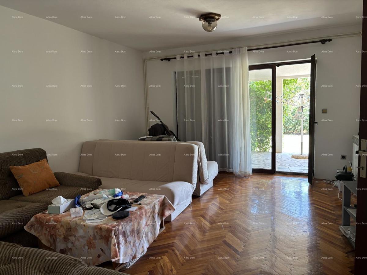 VALBANDON - Hiša z dvema stanovanjema - idealna za družinsko življenje ali investicijo