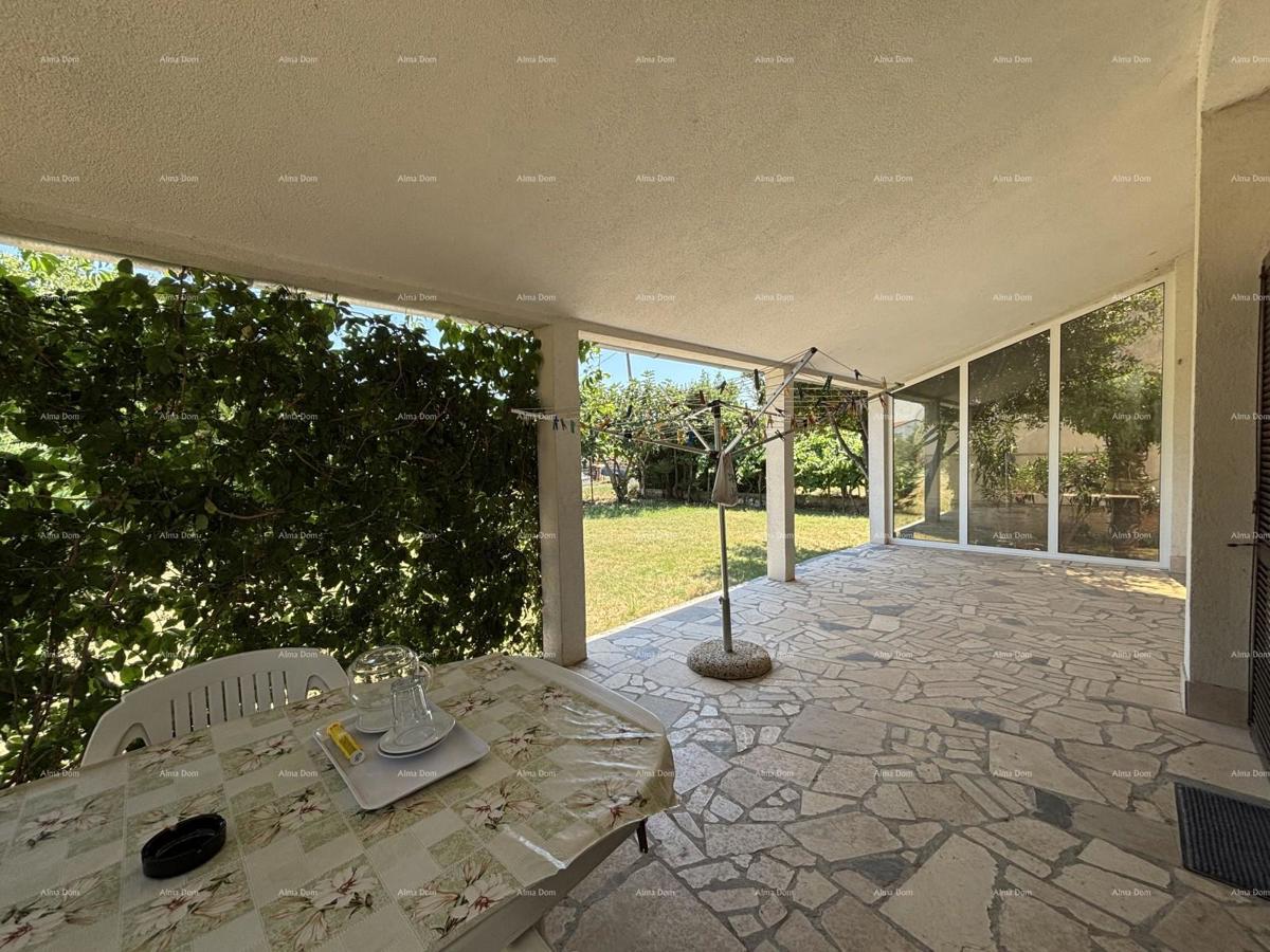 VALBANDON - Hiša z dvema stanovanjema - idealna za družinsko življenje ali investicijo