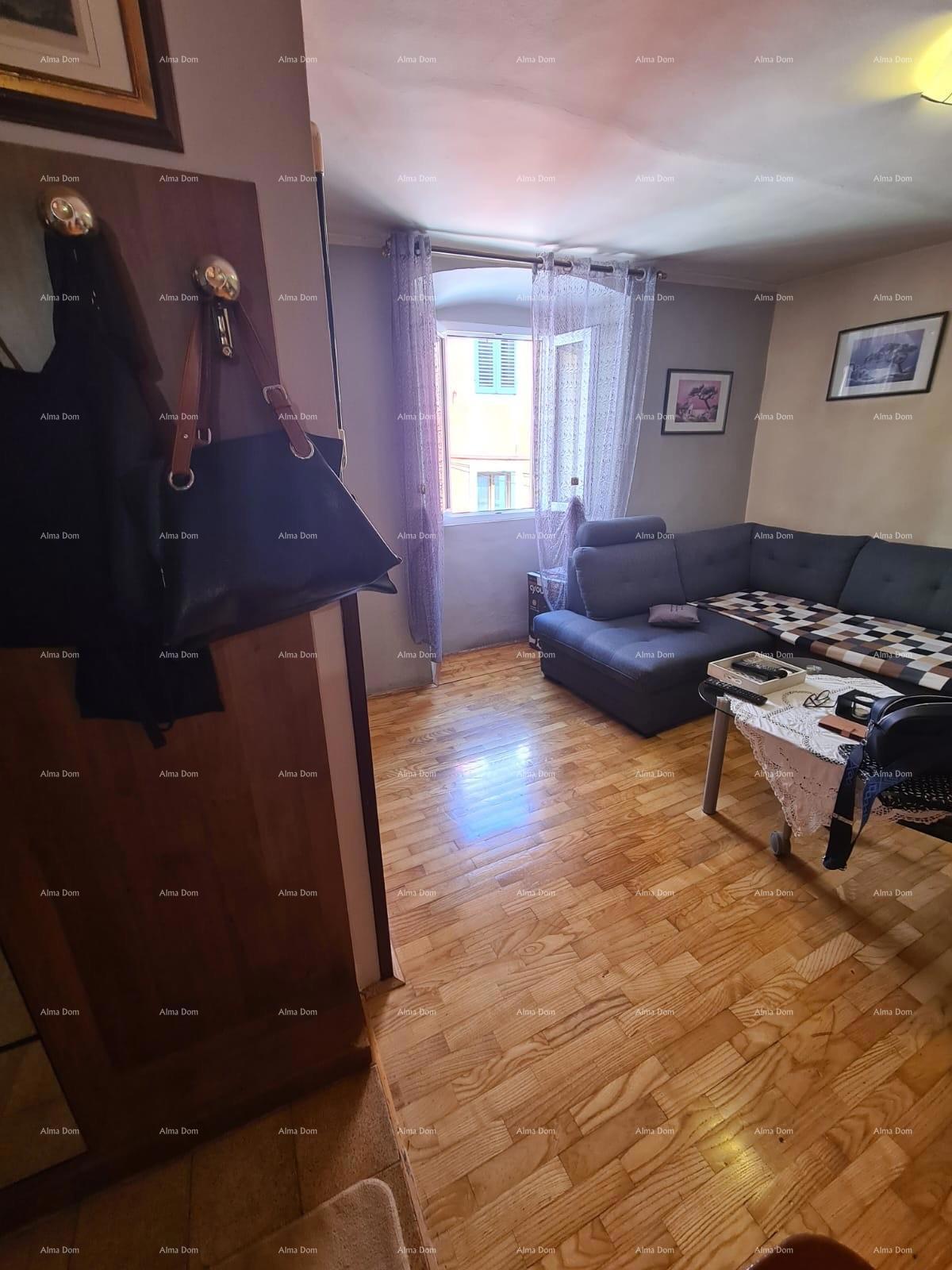 Hiša, center Buja, 106 m²