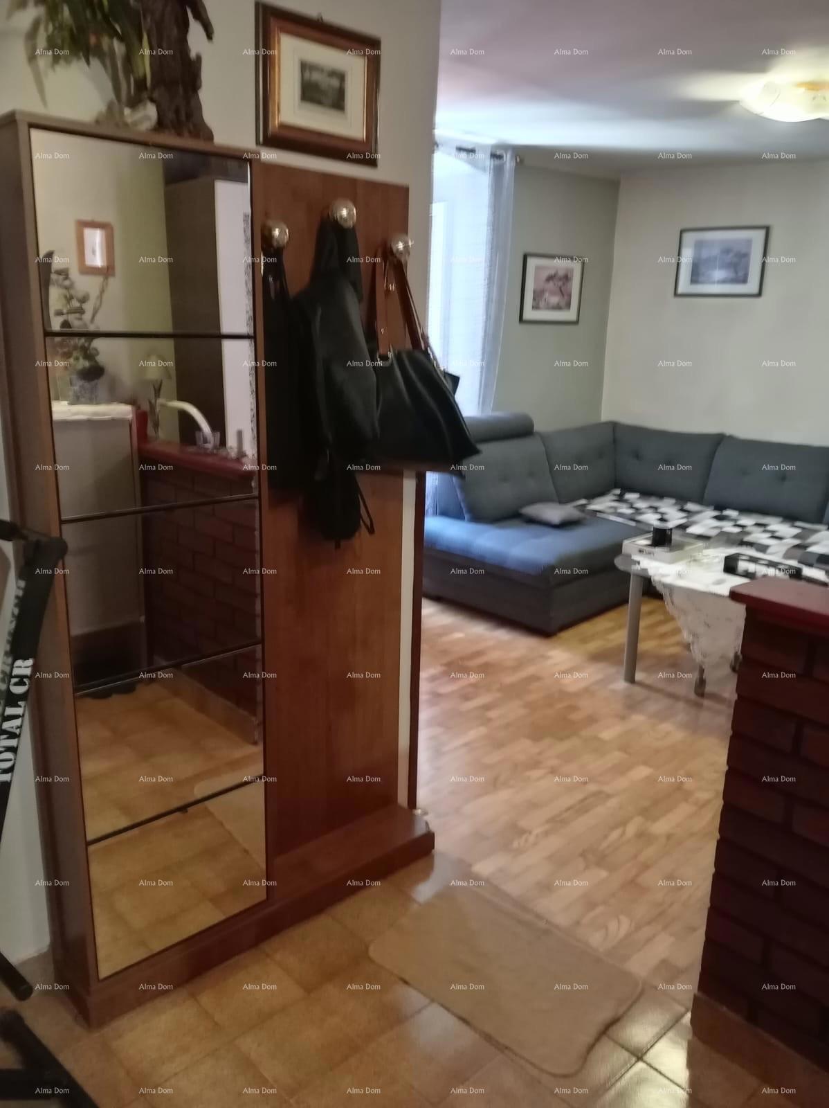 Hiša, center Buja, 106 m²