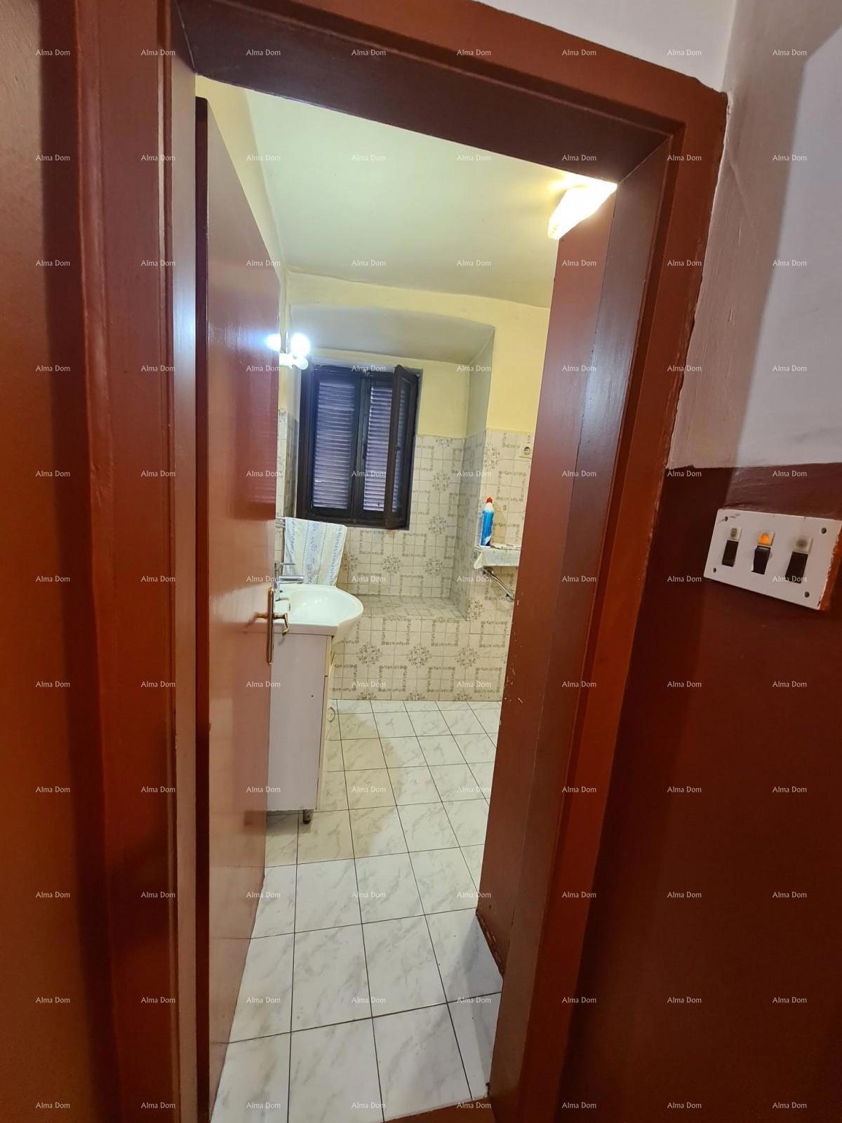 Hiša, center Buja, 106 m²