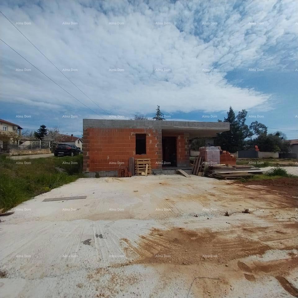 Na prodaju hiša v gradnji – Muntić.