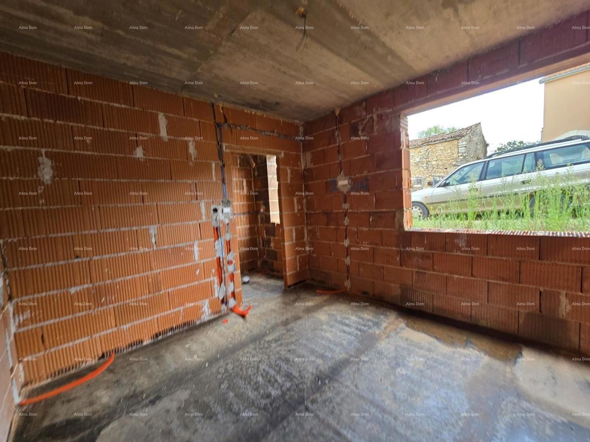 Na prodaju hiša v gradnji – Muntić.