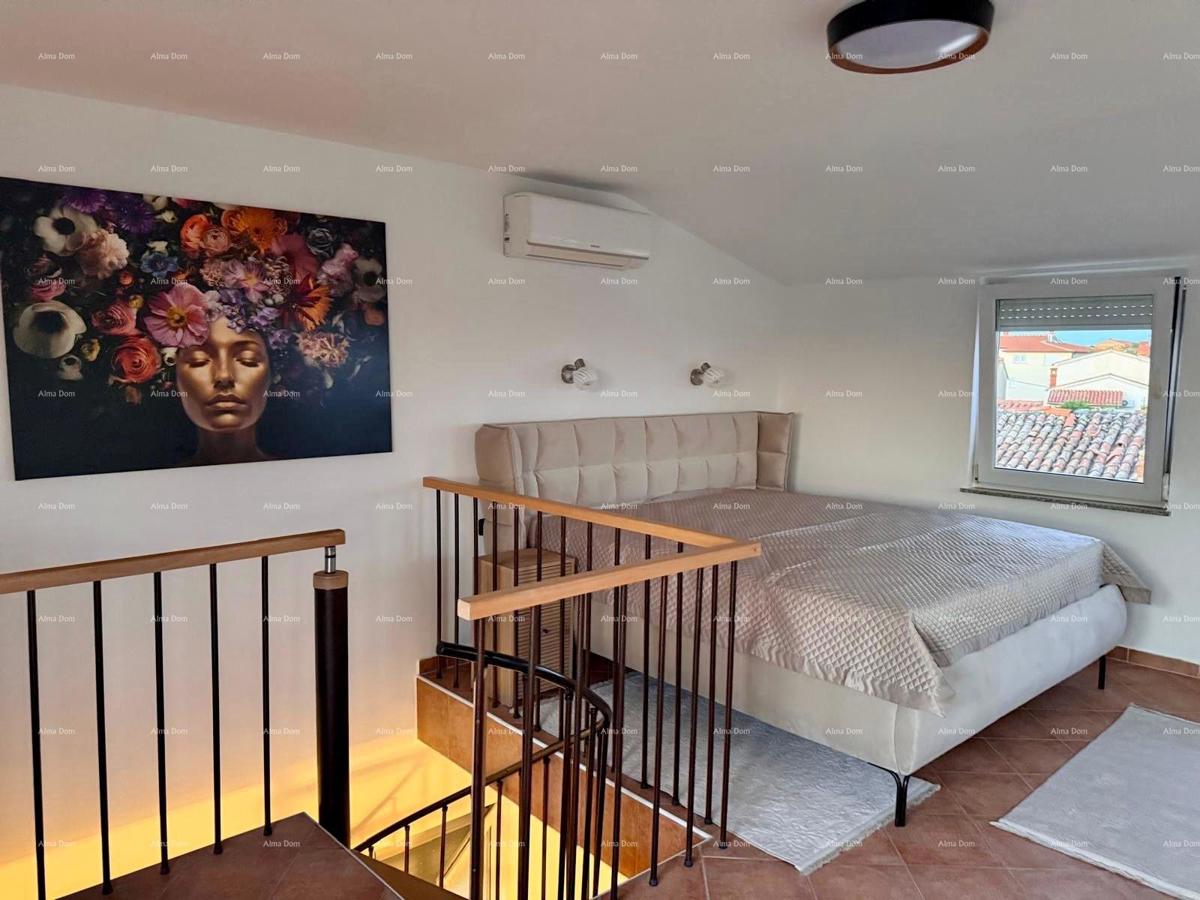 Prodaja - prenovljena hiša na odlični lokaciji z dvema apartmajema in čudovitim razgledom, Medulin!