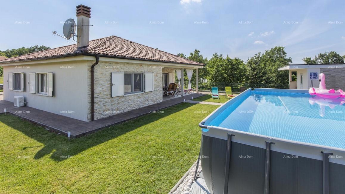 Labin – Uređena pritličnica s bazenom