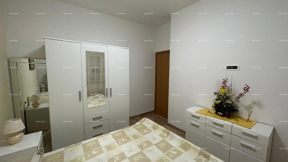 Pula Veli vrh. Prodajamo hišo z več apartmaji in bazenom.