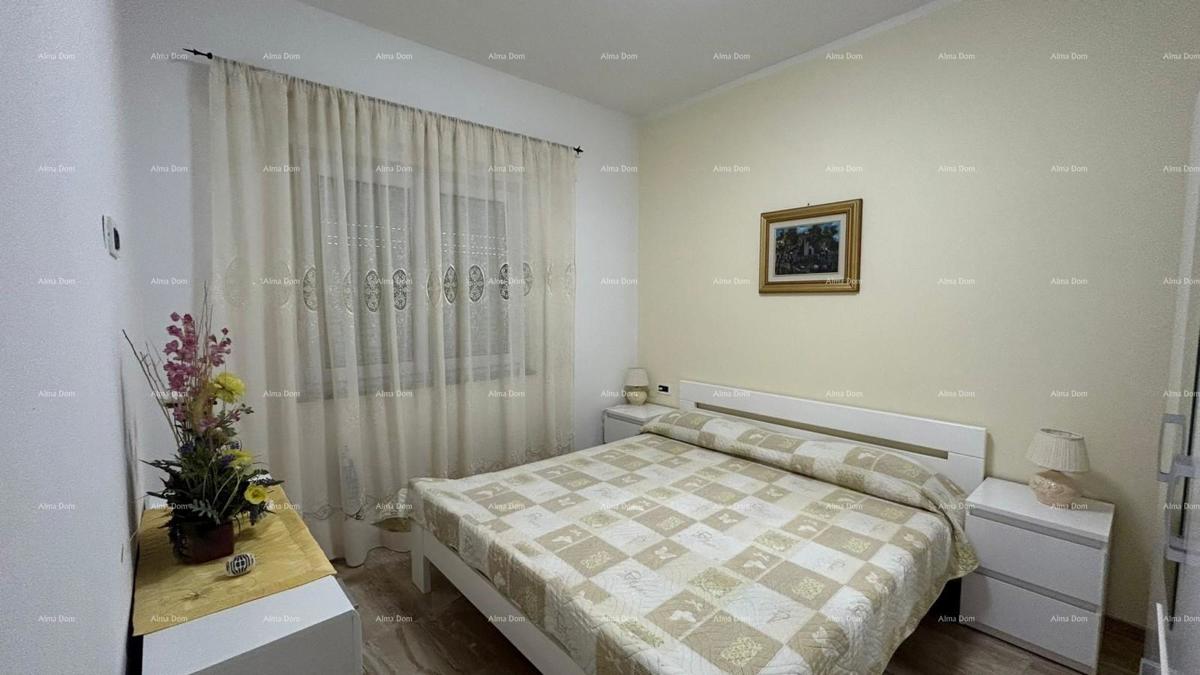 Pula Veli vrh. Prodajamo hišo z več apartmaji in bazenom.