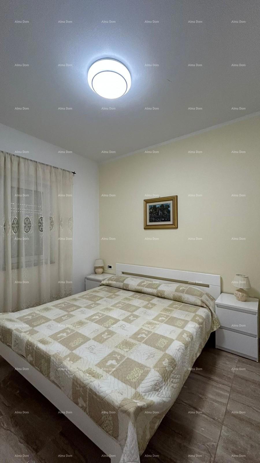 Pula Veli vrh. Prodajamo hišo z več apartmaji in bazenom.