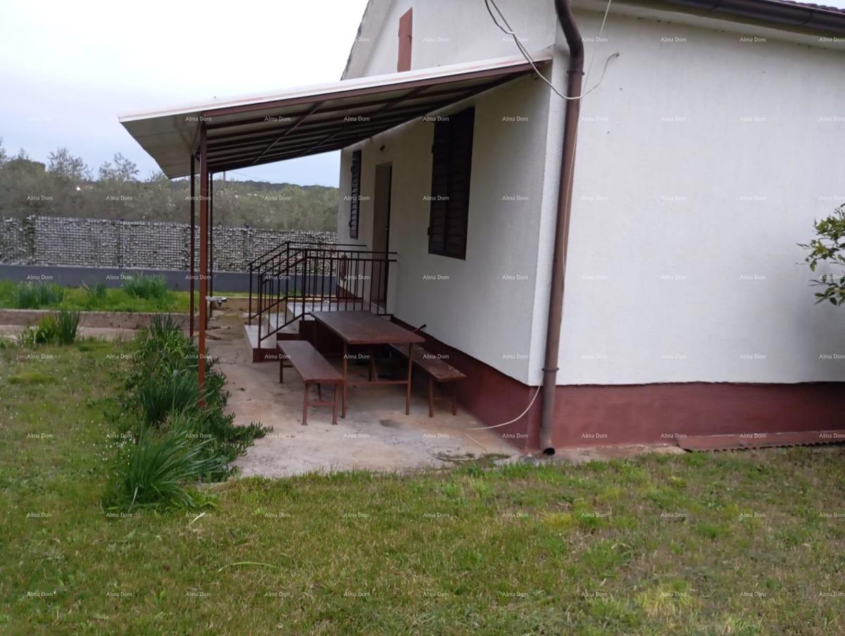 HIŠA NA PRODAJO – ŠKATARI, PULA