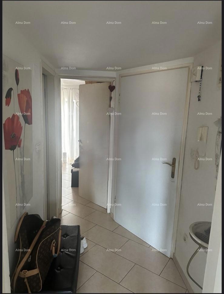 Prodaja dvoetažnega stanovanja v Puli