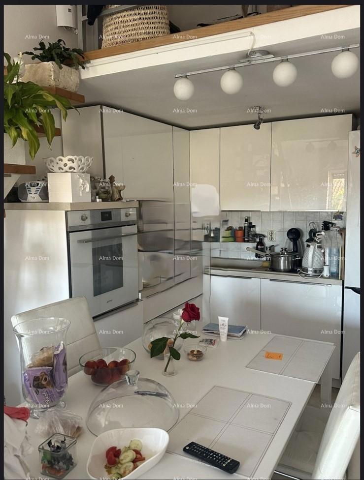 Prodaja dvoetažnega stanovanja v Puli