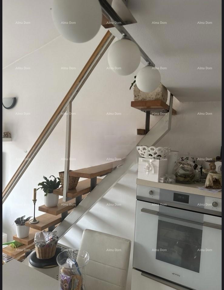 Prodaja dvoetažnega stanovanja v Puli