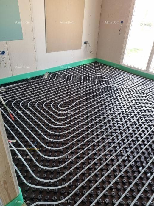 Moderna vila s bazenom, 1 km od morja, Pula