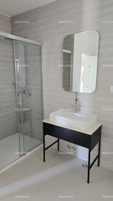 Kanfanar – Moderna prizemnica s bazenom v mirnem okolju