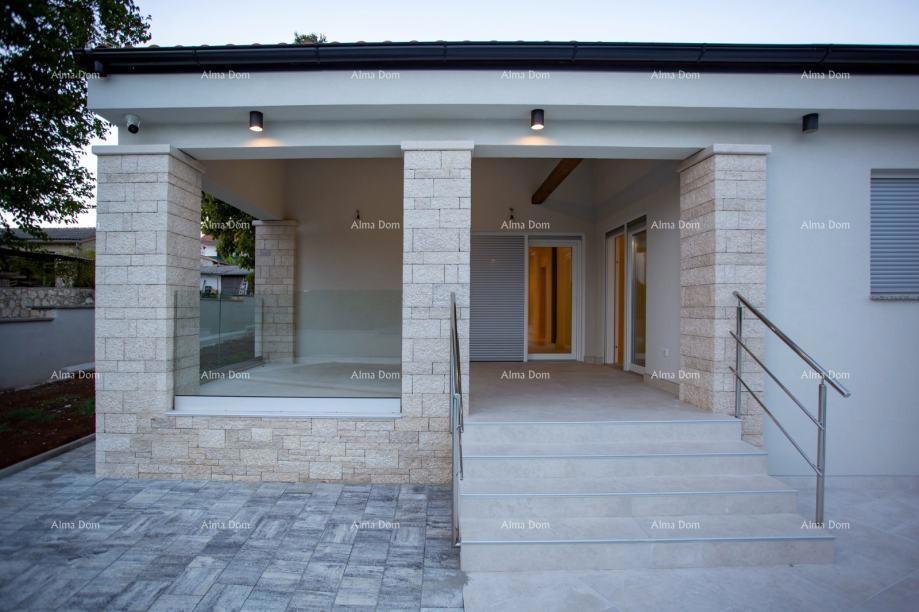 Kanfanar – Moderna prizemnica s bazenom v mirnem okolju