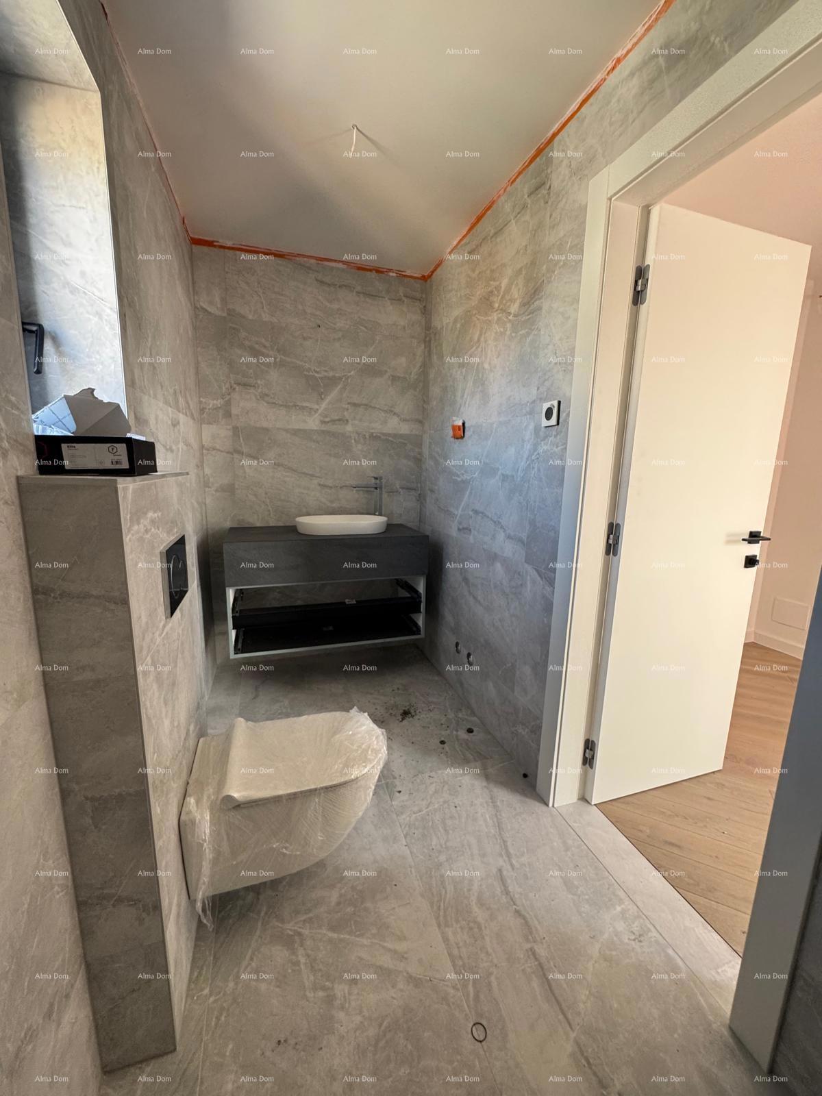 PRODAJA STANOVANJ V ROVINJU S POGLEDOM NA MORJE