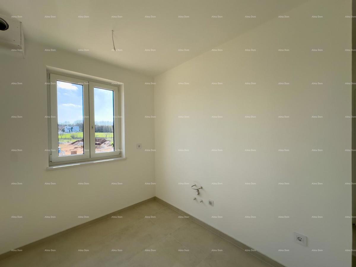 Prodajamo stanovanje z velikim vrtom v Barbanu.