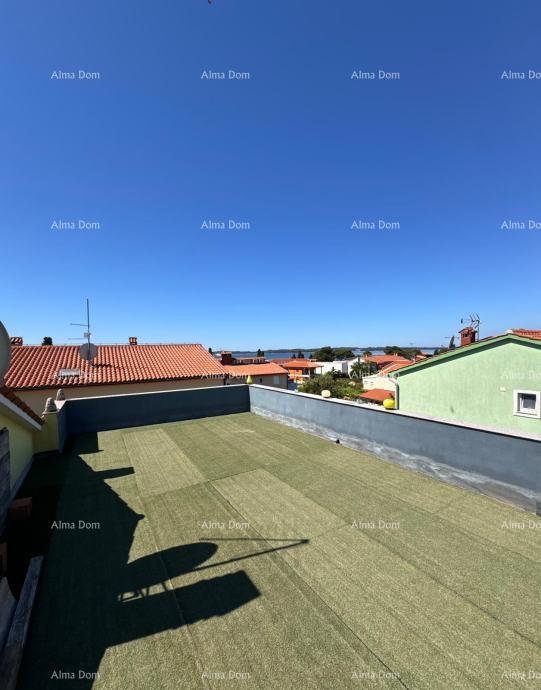 Fažana – Hiša s 3 stanovanji, 200 m od morja