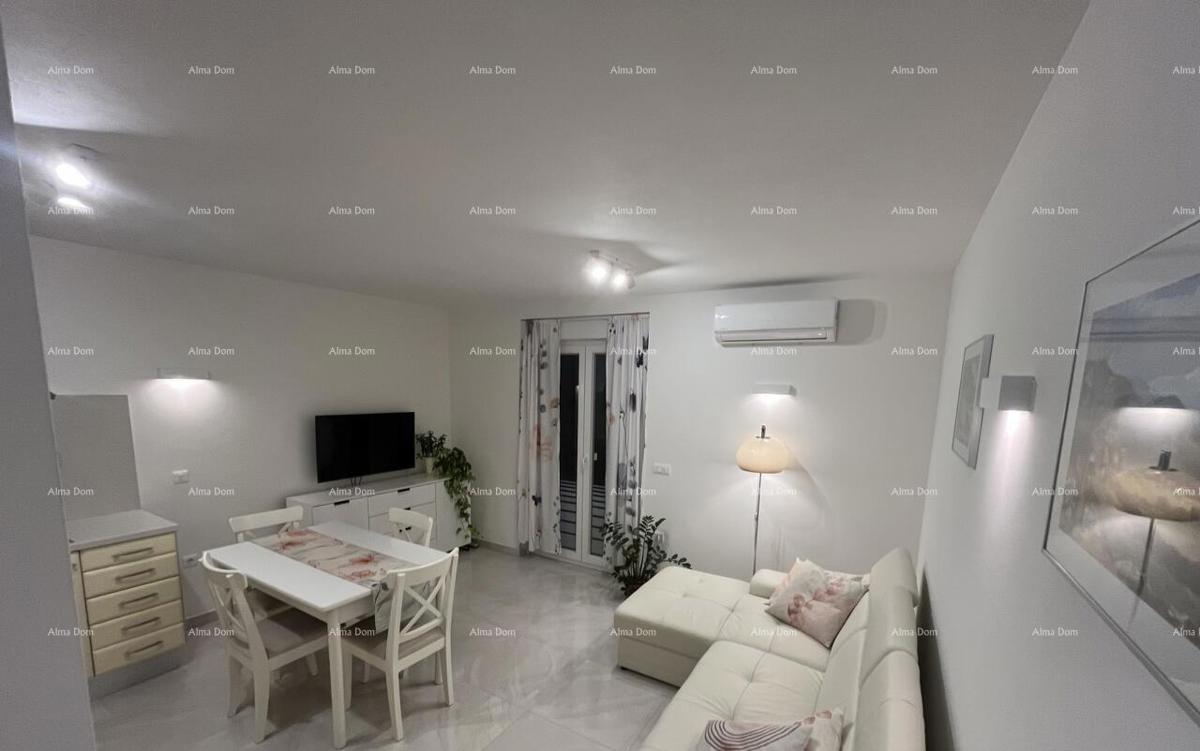 MODERNO STAN U PEROJU, 1 KM OD MORA