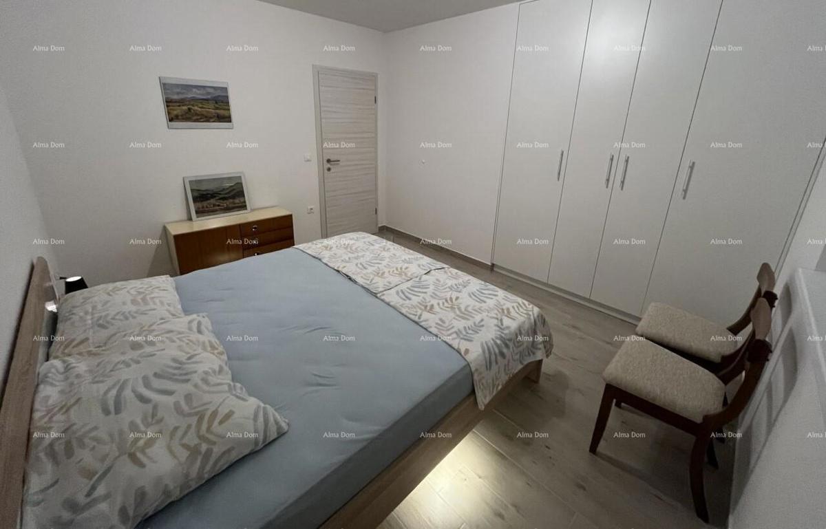 MODERNO STAN U PEROJU, 1 KM OD MORA