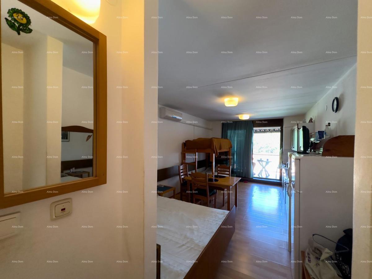 Na prodaju apartma v Dugji Uvali – blizu plaže!